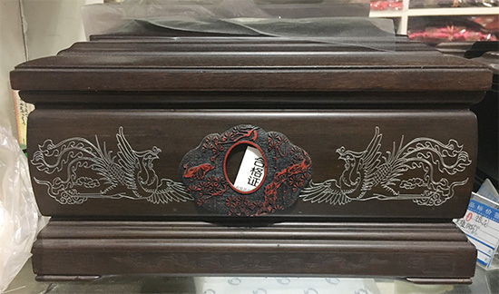 骨灰盒